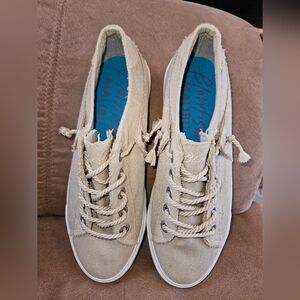 NWOB Blowfish Sz 8 1/2 Malibu Martina Slip On Sneaker